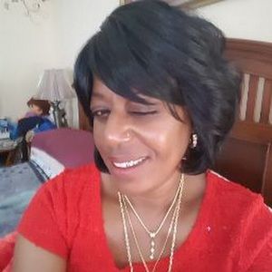 Meet your Posher, Sherita